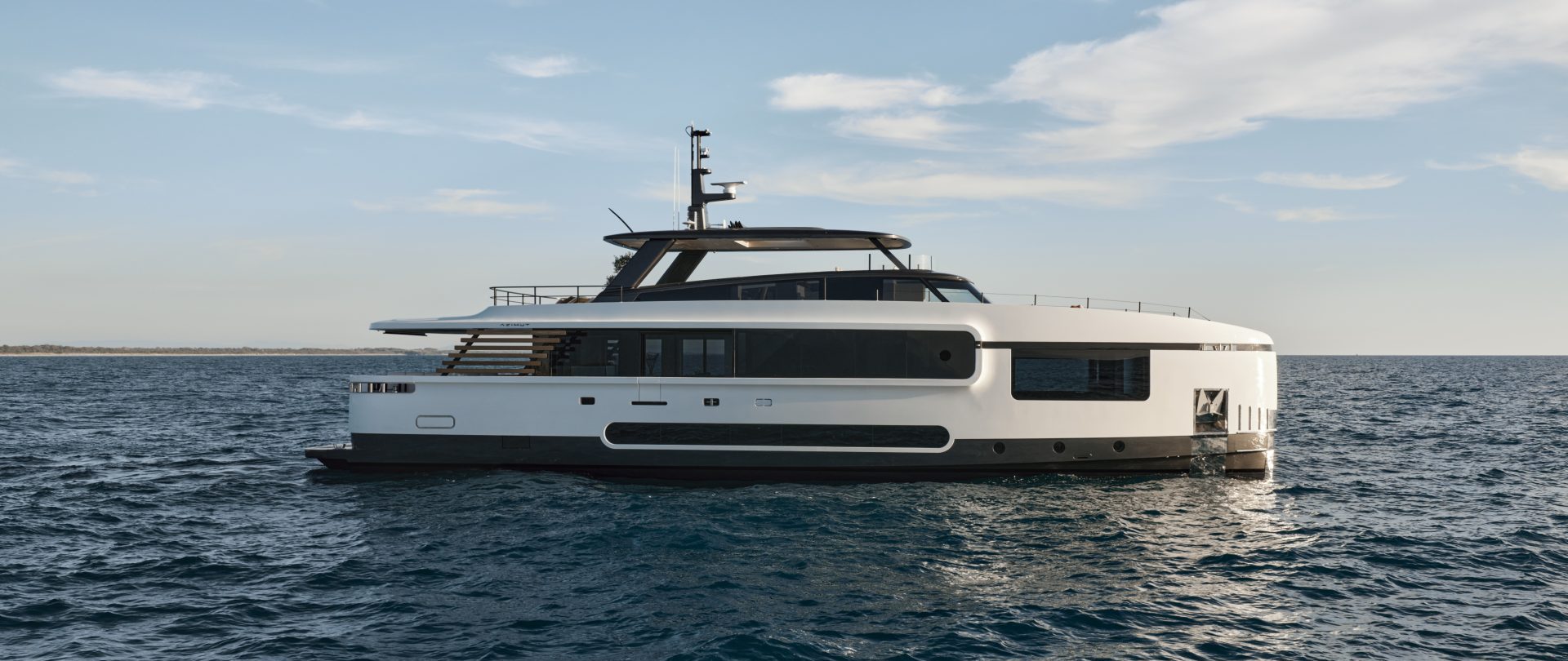 AZIMUT MAGELLANO 27M
