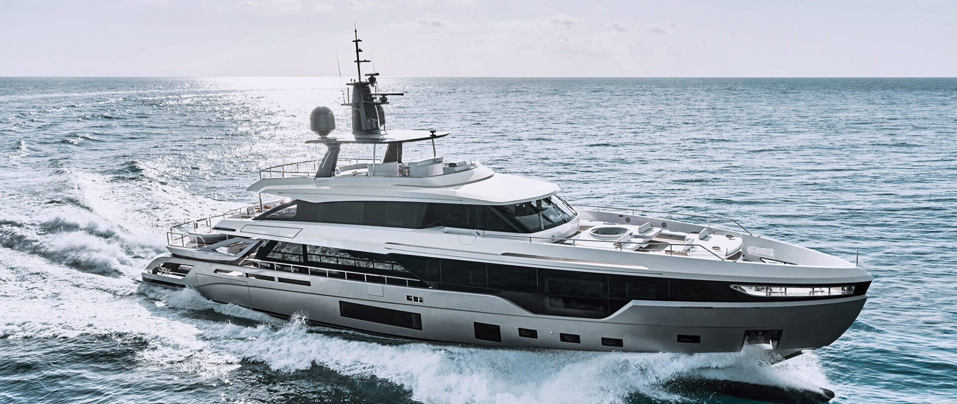 Azimut Grande Trideck